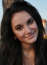 18 yo brunette valensija.